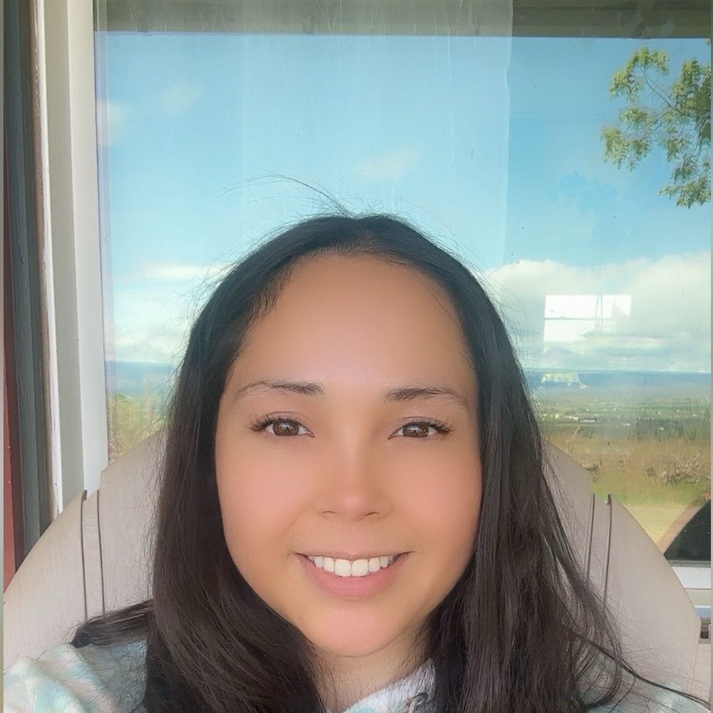 Meet your Posher, Mayra